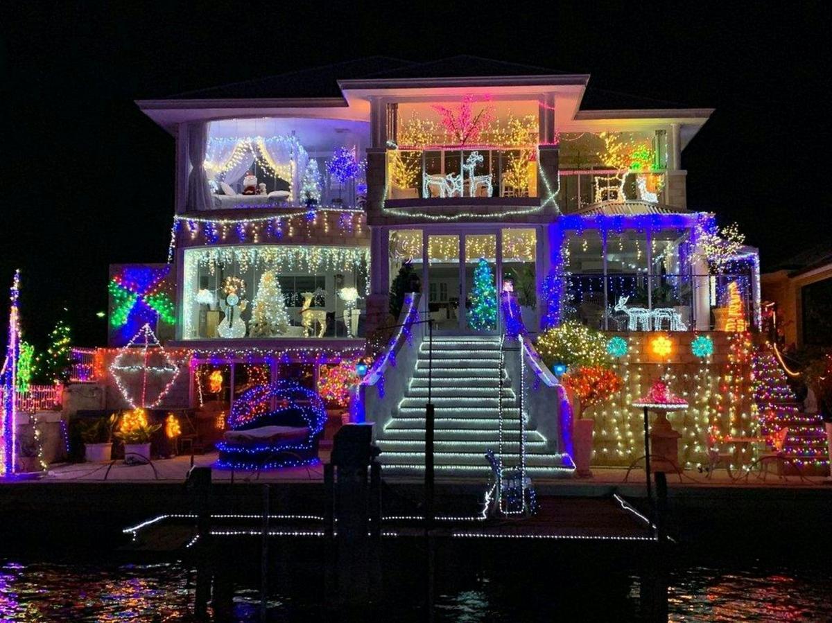 Mandurah Christmas Lights Tour