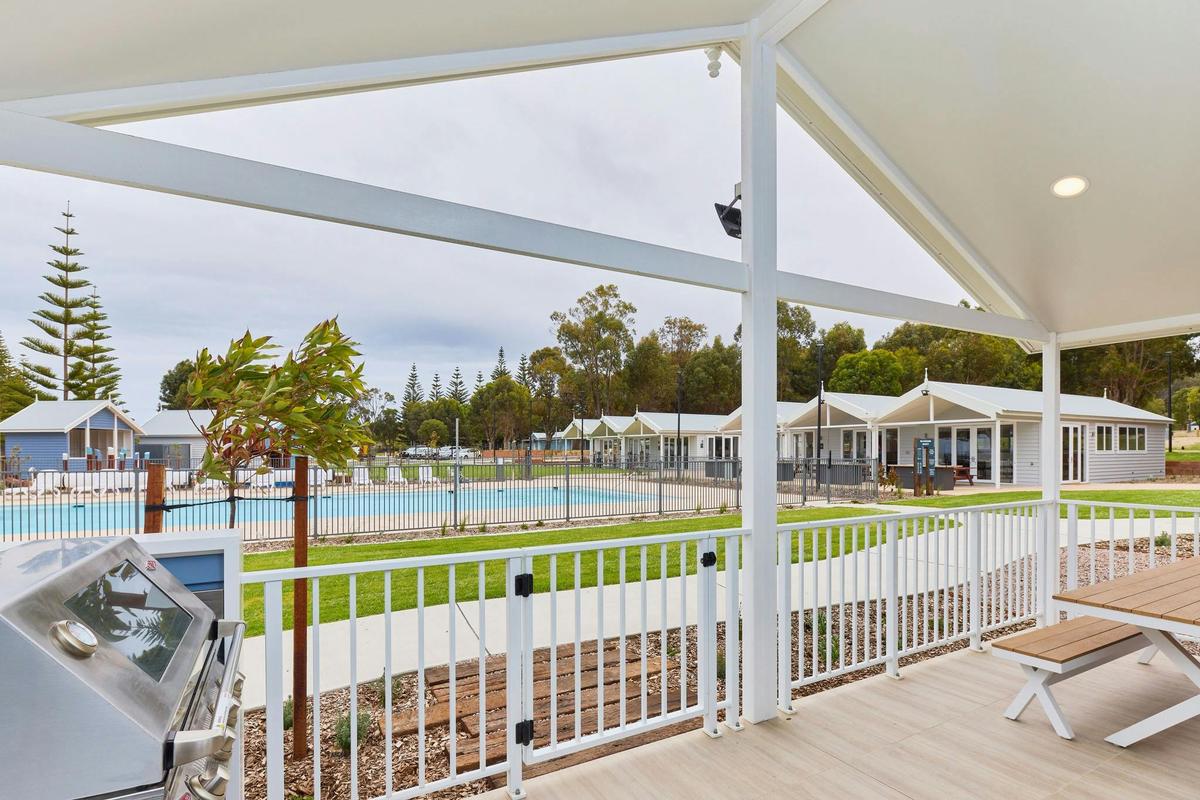 Three Bedroom Bay Villa