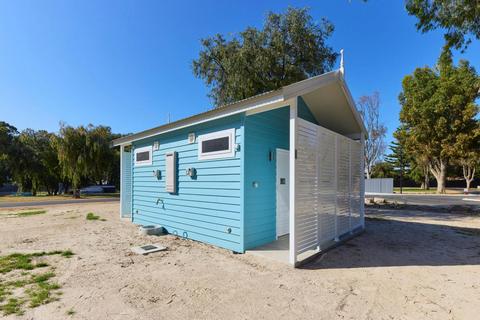 Ensuite Powered Site