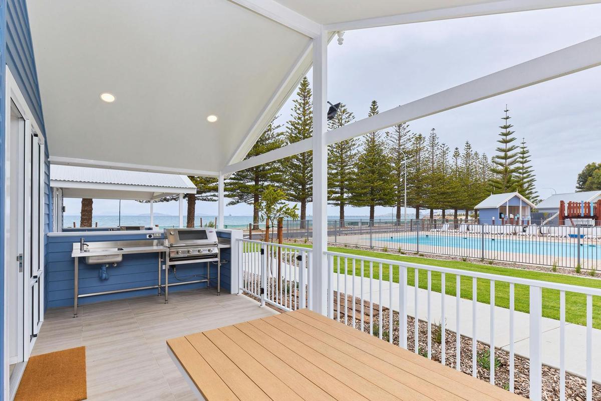 Three Bedroom Bay Villa