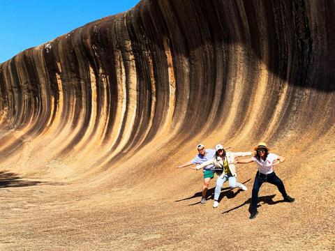 The Big Wave Rock Day Tour