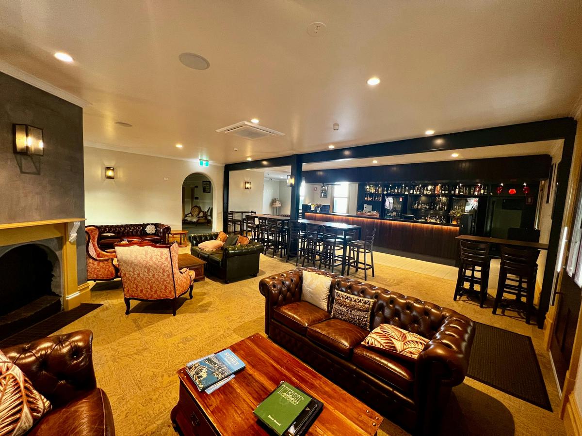 Bar 1891 lounge