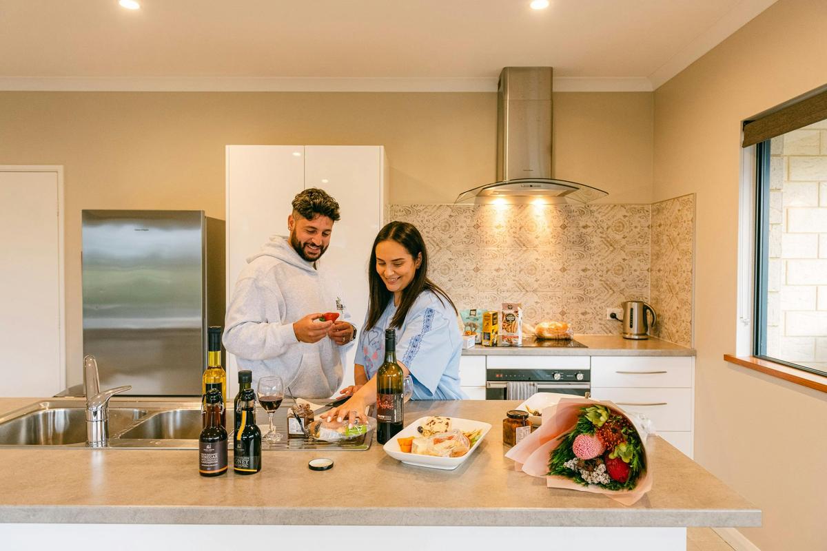 Dinner prep - Kanana Chalet kitchen