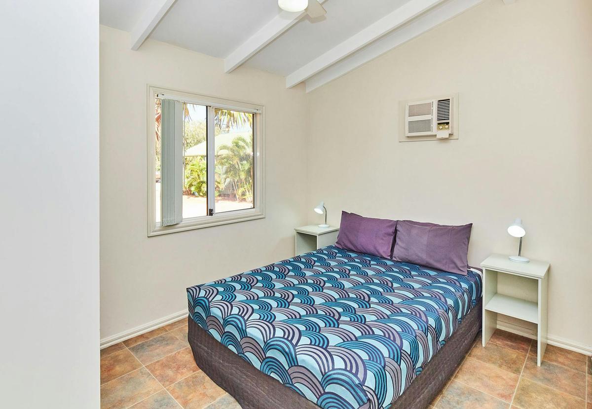 Standard 2 Bedroom Cabin - Sleeps Three