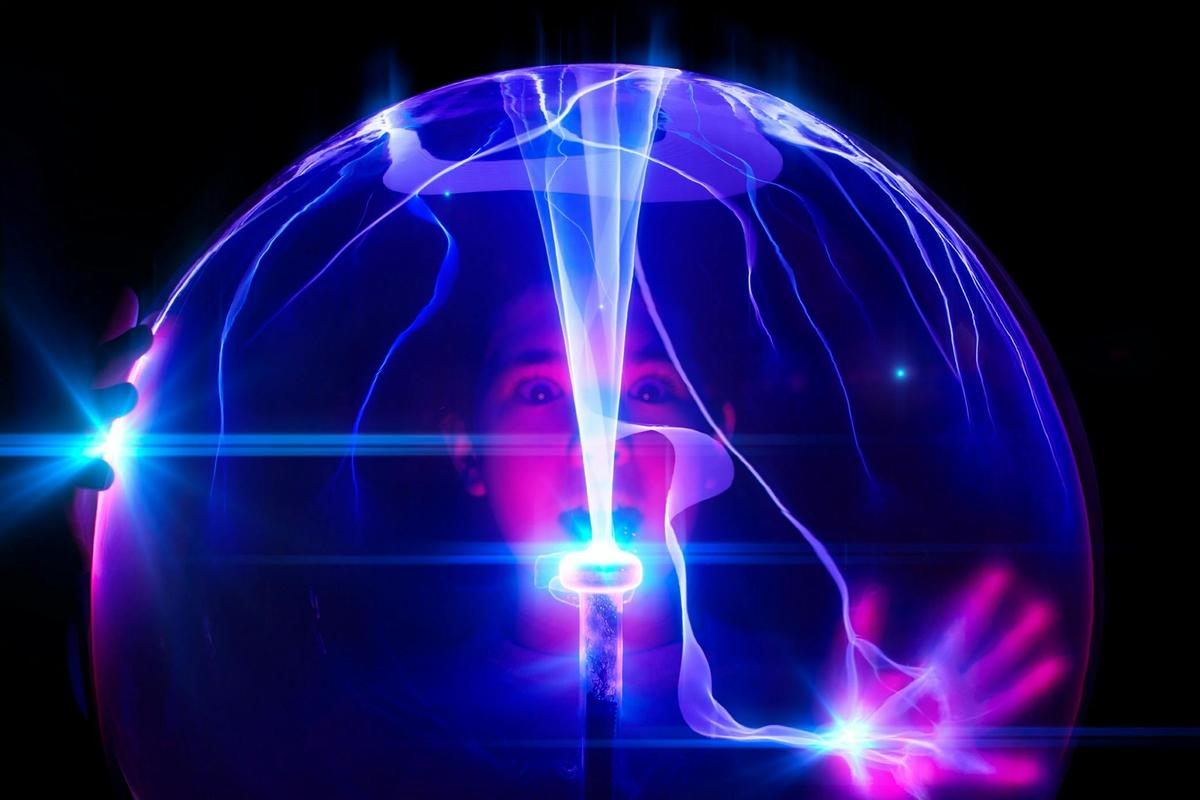 Plasma ball exhibit