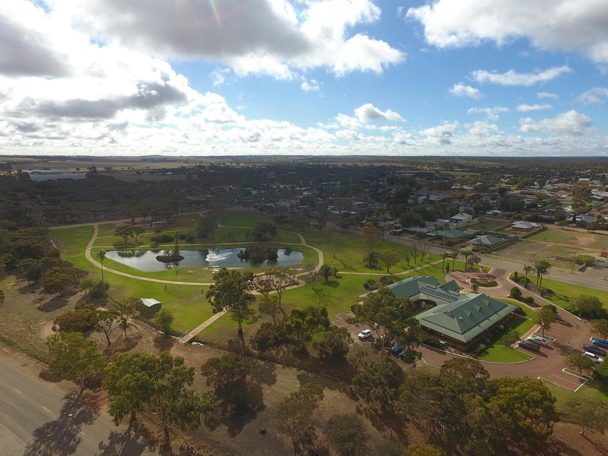 Roy Little Park, Merredin