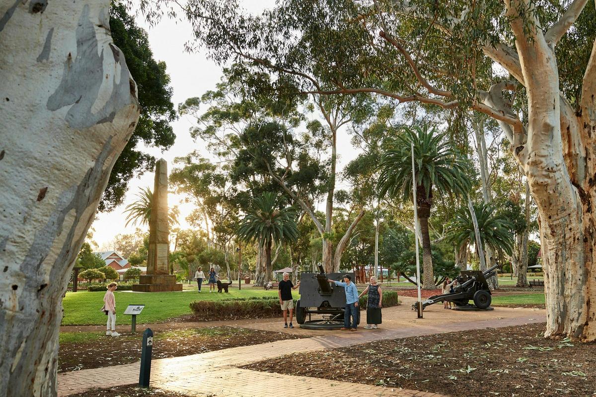 Stirling Square Circuit