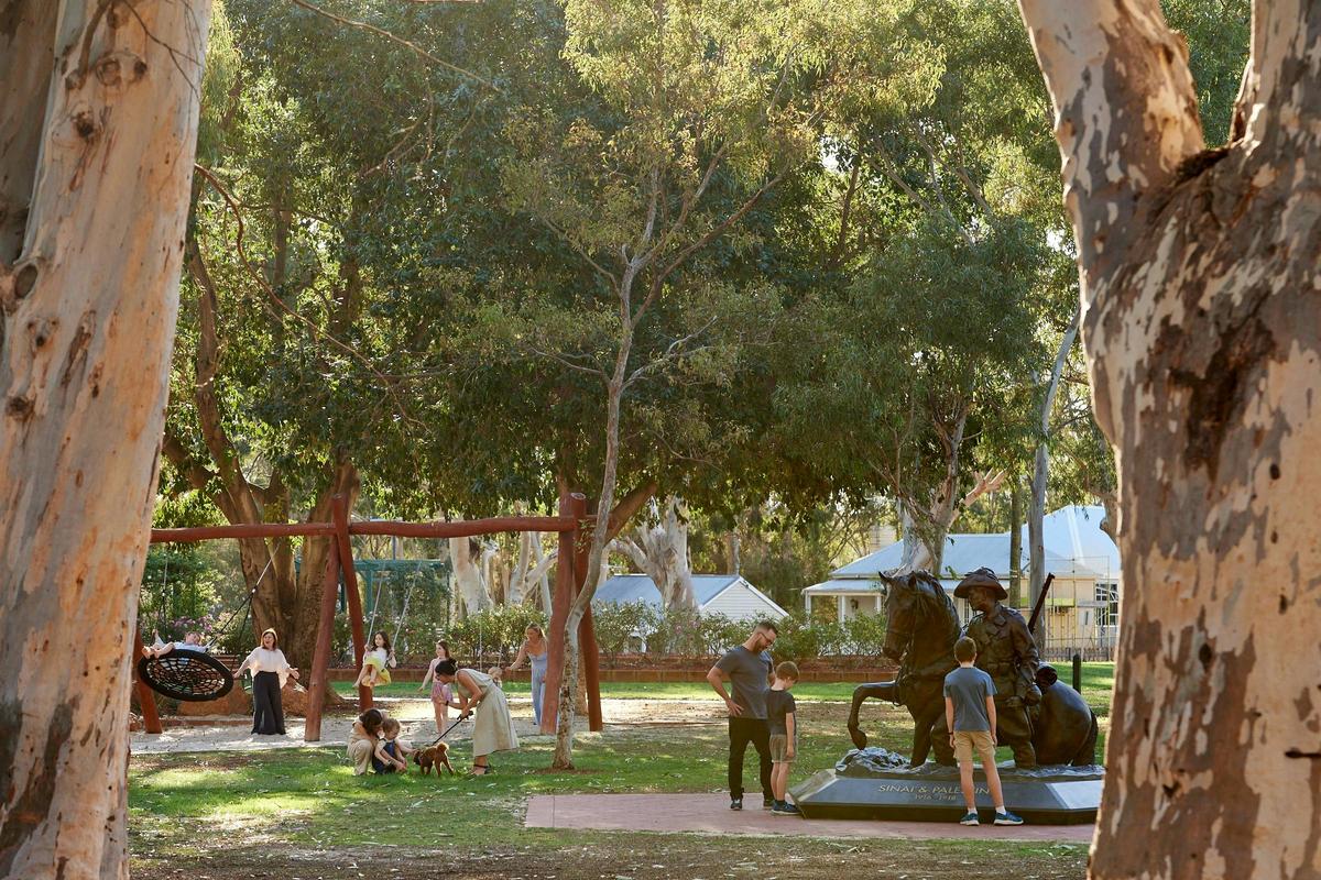 10th Light Horse Statue and Playground Stirling Square Circuit