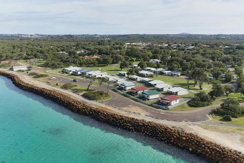 Rose Gardens Holiday Park