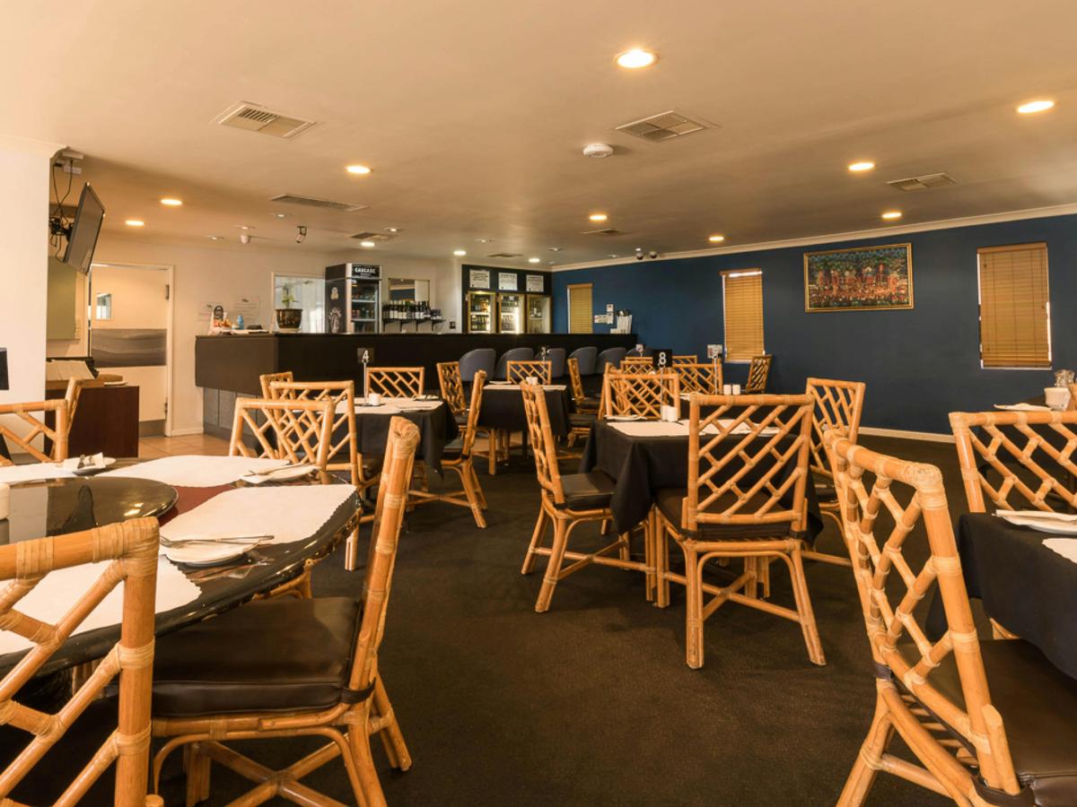 Sanno Marracoonda Perth Airport Hotel restaurant