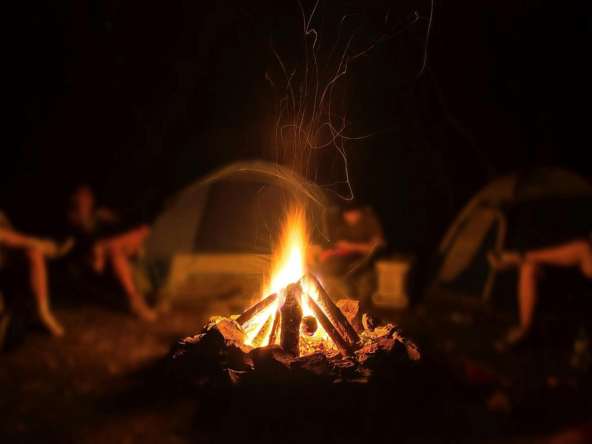 campfire at night