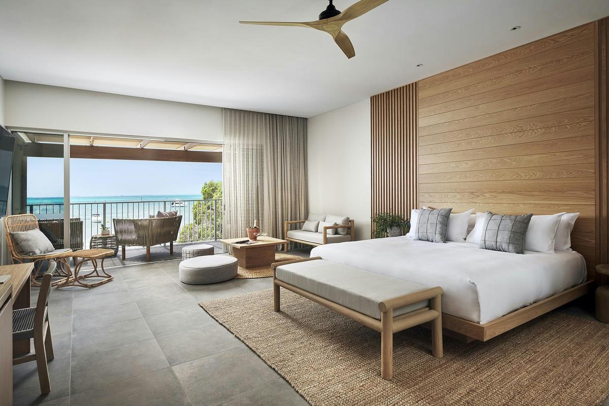 Signature Beachfront Suite