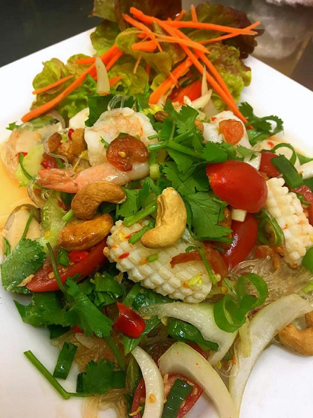 S and T Thai Gourmet Cafe