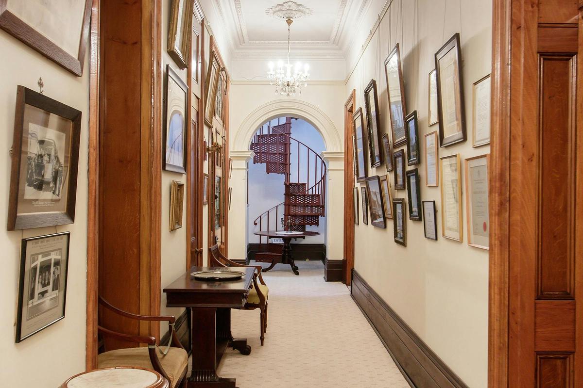 Hallway with beautiful picture frames