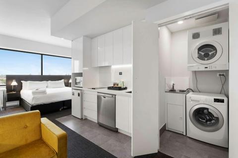 Luxury King Apartment