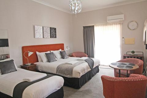 Suite 26
