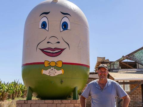 The Big Humpty Dumpty in Carnarvon