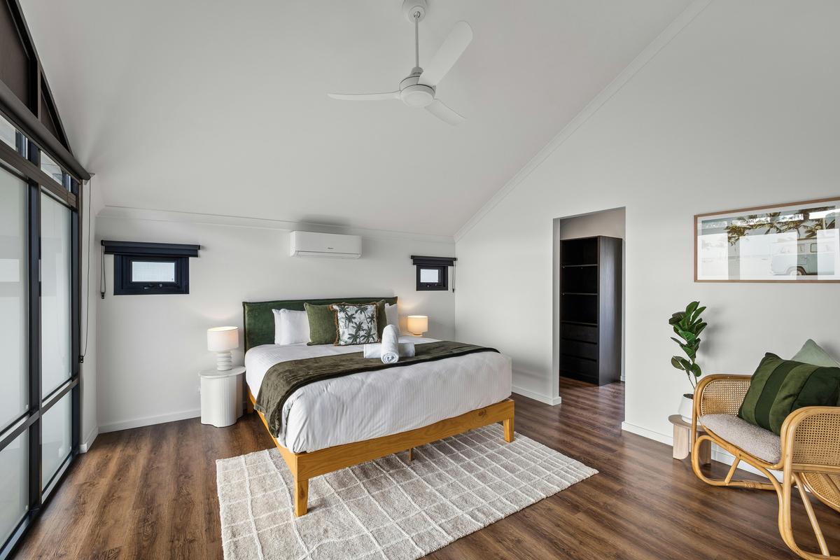 Bedroom 1 - 1 King Bed - 2nd Floor - Reverse-cycle Air-conditioning - En-suite Bathroom