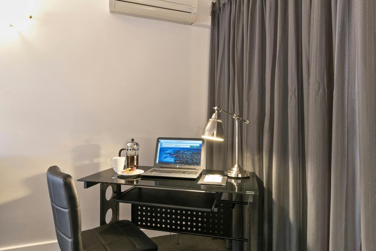 Work Station