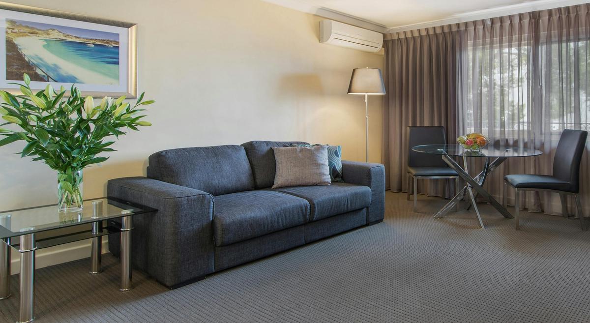 Riverside Suite