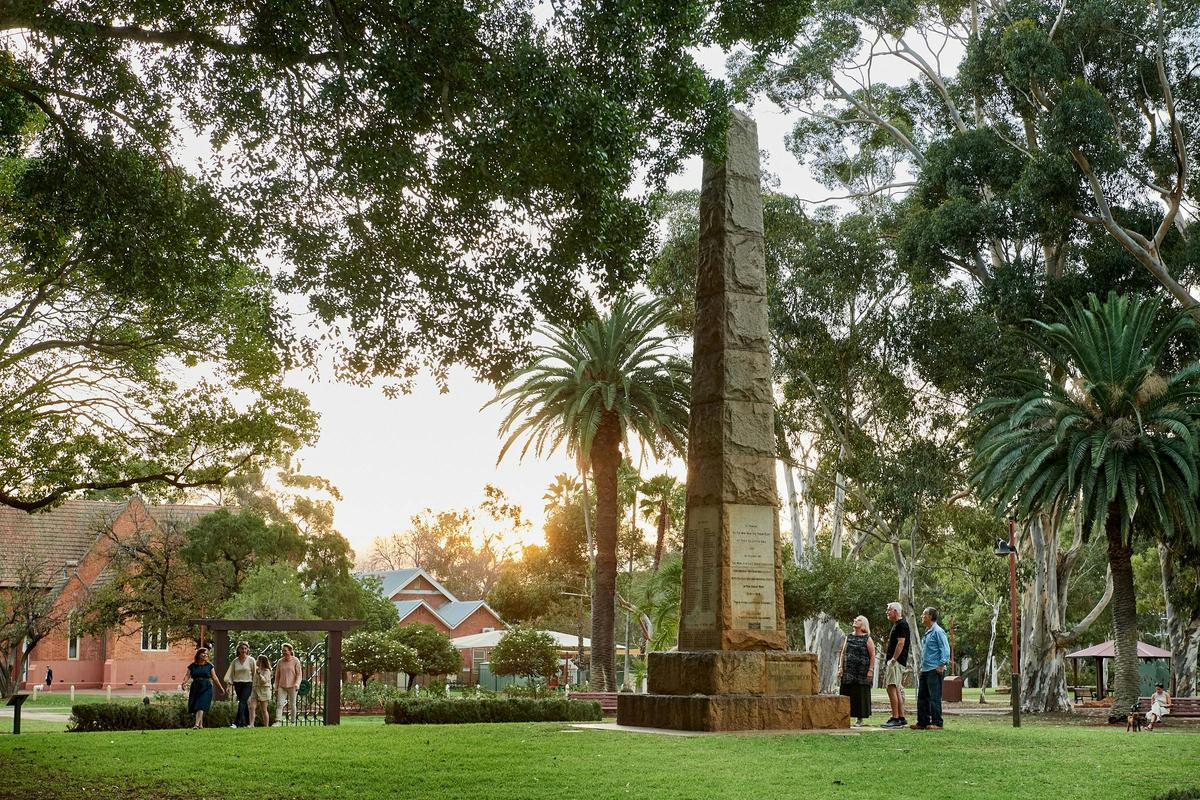 Gunner's Day Monuments Stirling Square