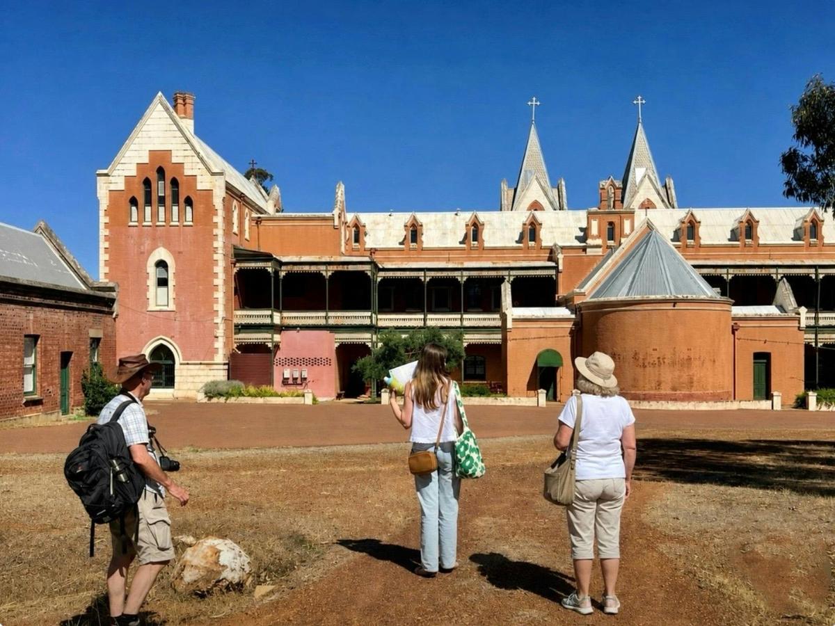 Small group private day tour to historic New Norcia. Day tour with take you there tours
