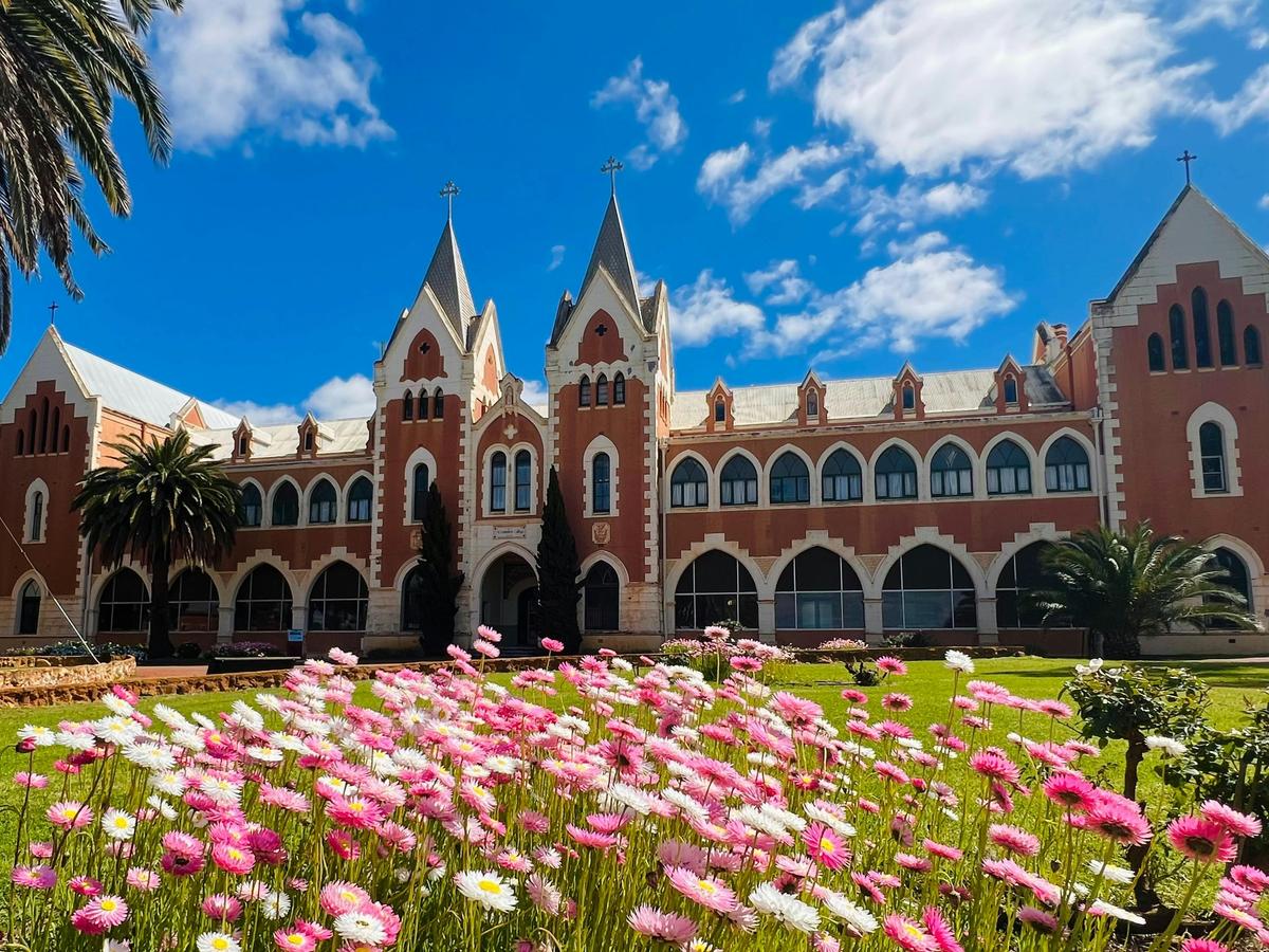Wheatbelt Wonders - A private day tour of nature, local flavours and historic New Norcia