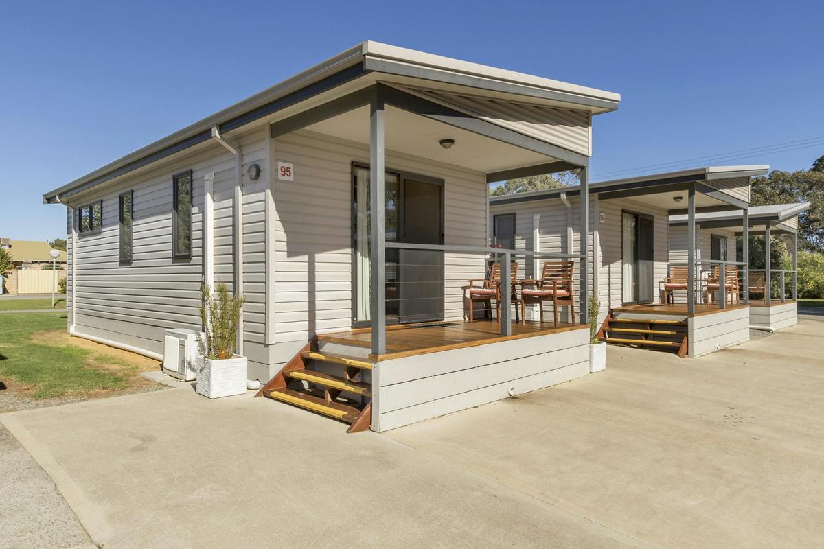 Super Deluxe Cabin