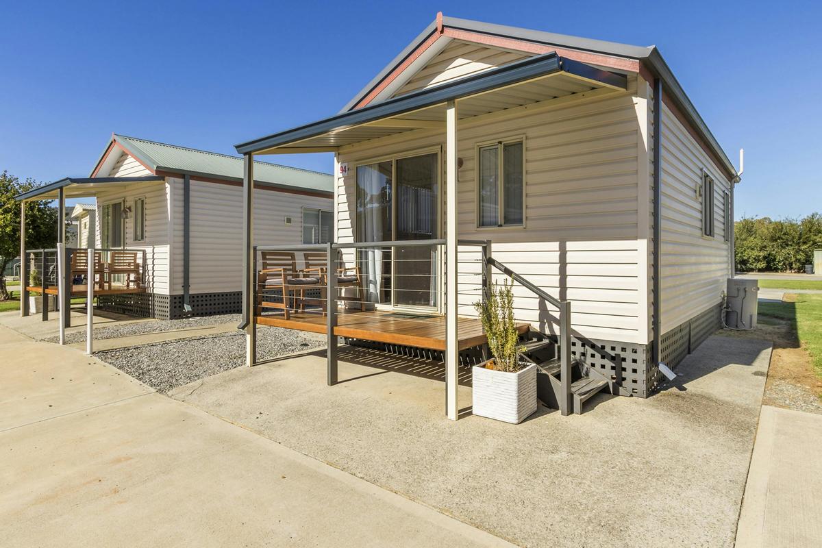 Deluxe Cabin