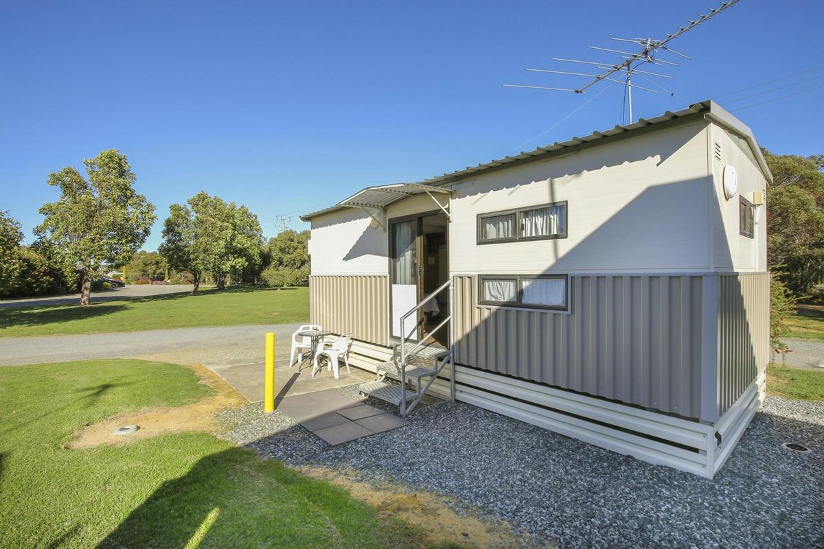 Basic Ensuite Cabin