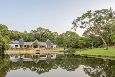 Sundance Estate