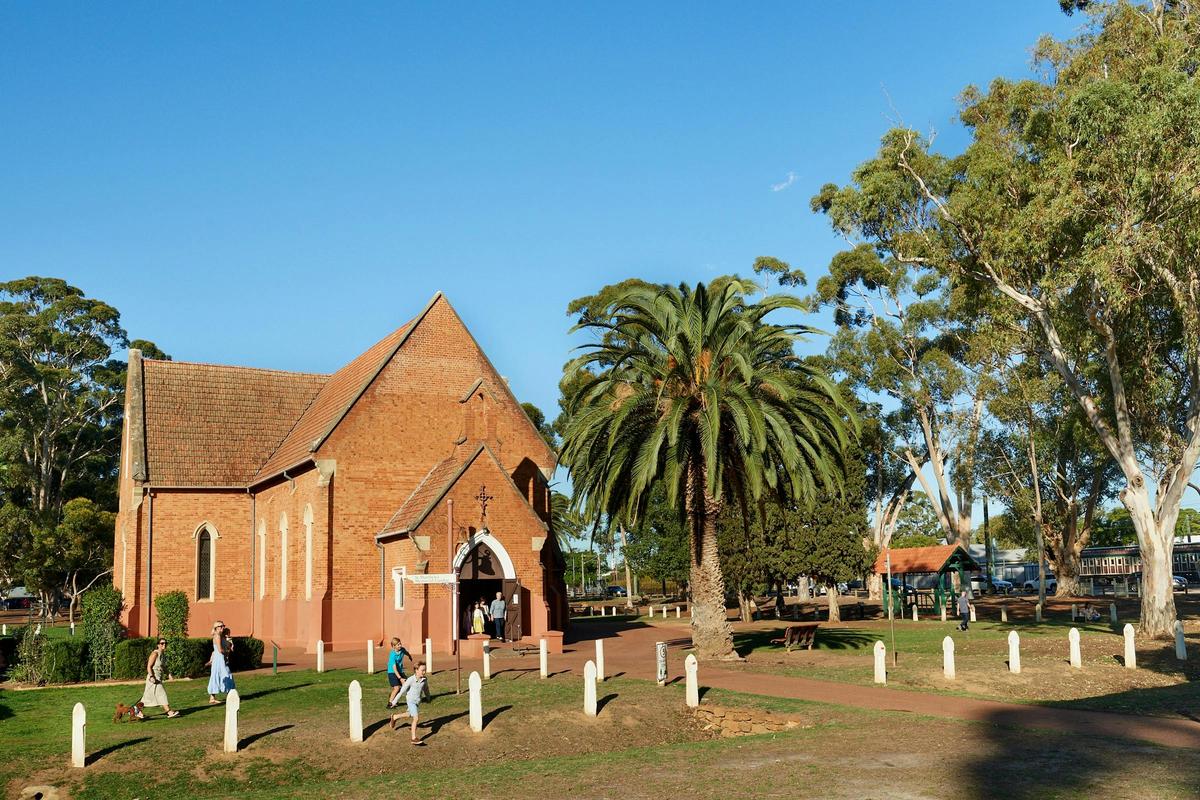 St Matthew's Church, Stirling Square Guildford