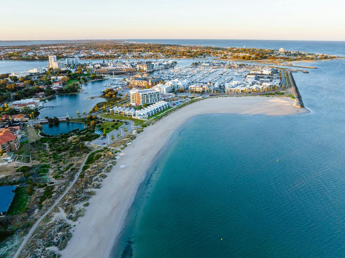 Town Beach Mandurah