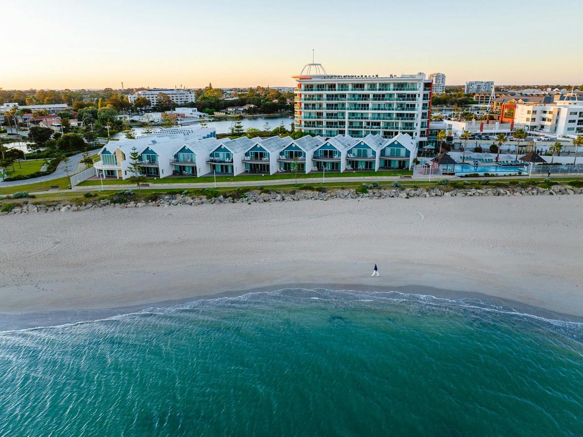 Town Beach Mandurah