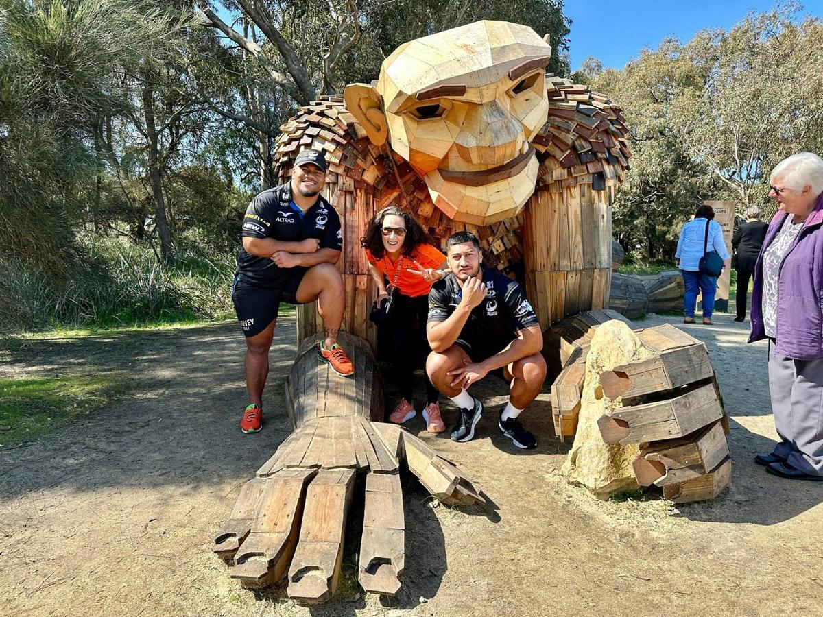 Meet Yaburgurt on a guided e-bike adventure to the Giants of Mandurah