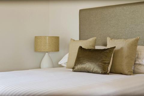 Self Contained Contemporary Villa - 1 Bedroom or 2 Bedroom