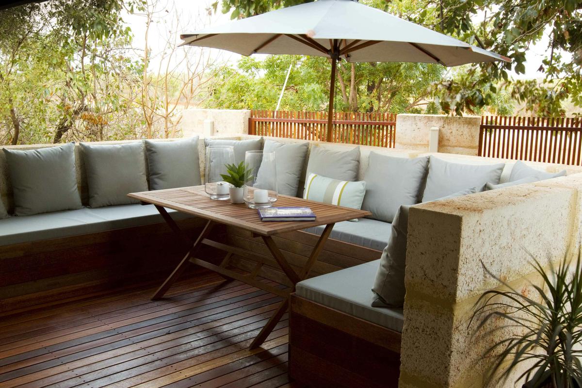 Self Contained Contemporary Villa - 1 Bedroom or 2 Bedroom