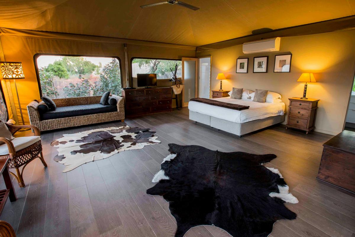 Deluxe Safari King Tent with Air-Conditioning