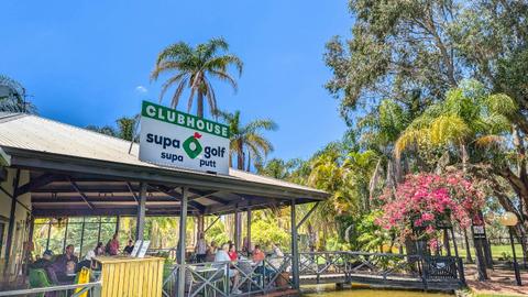 Supa Golf and Supa Putt