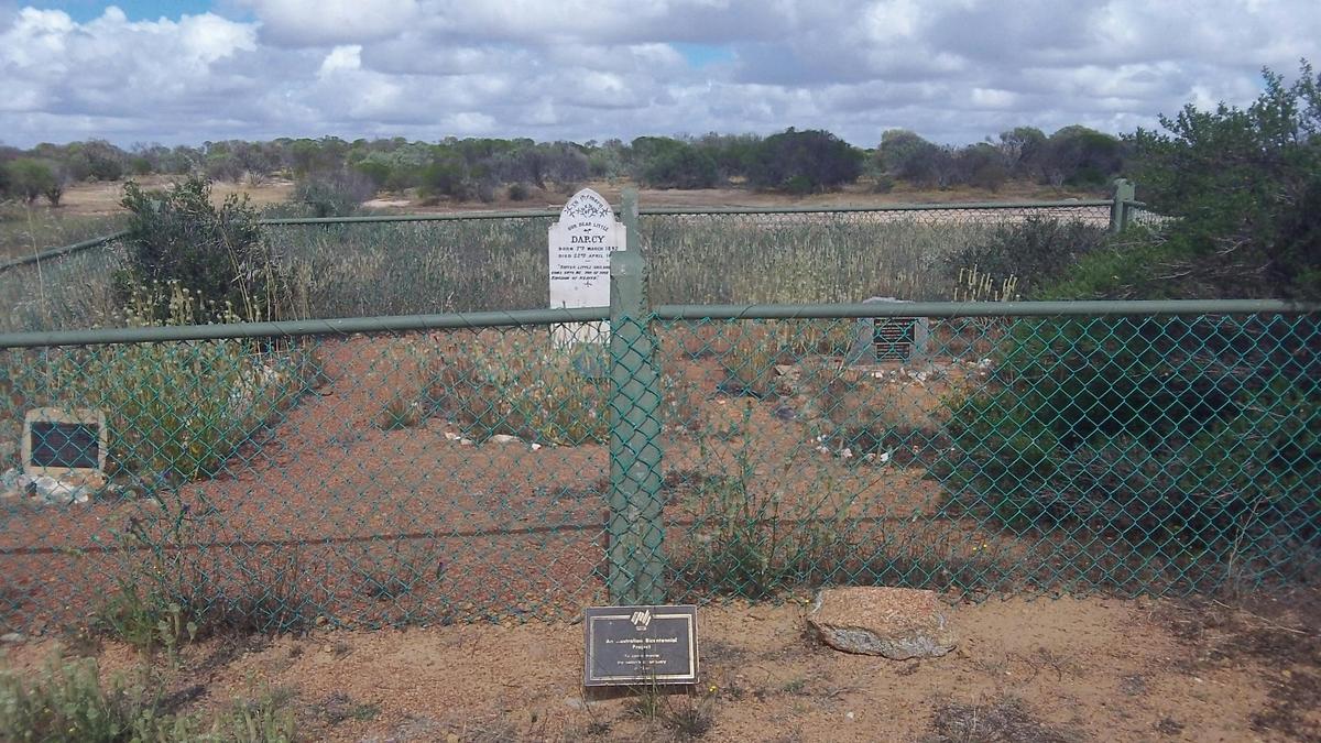 Wattoning Grave