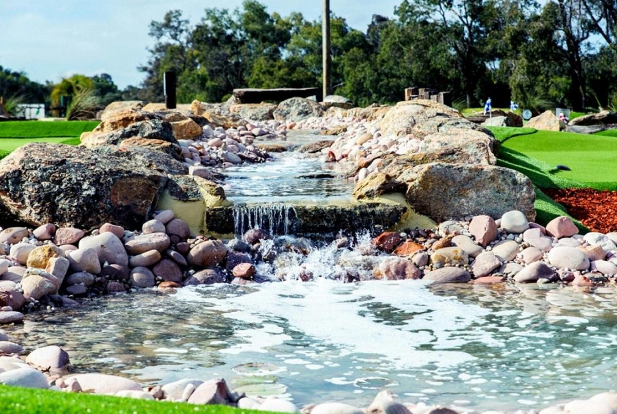 Vines Mini Golf
