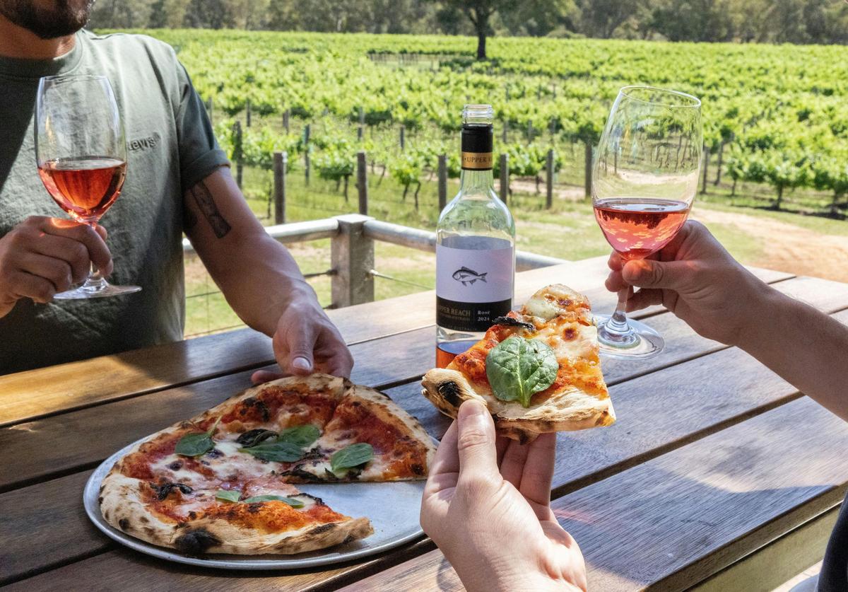 Margherita pizza overlooking the vines