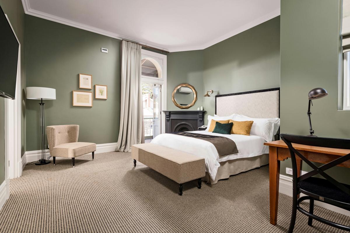 Room 1