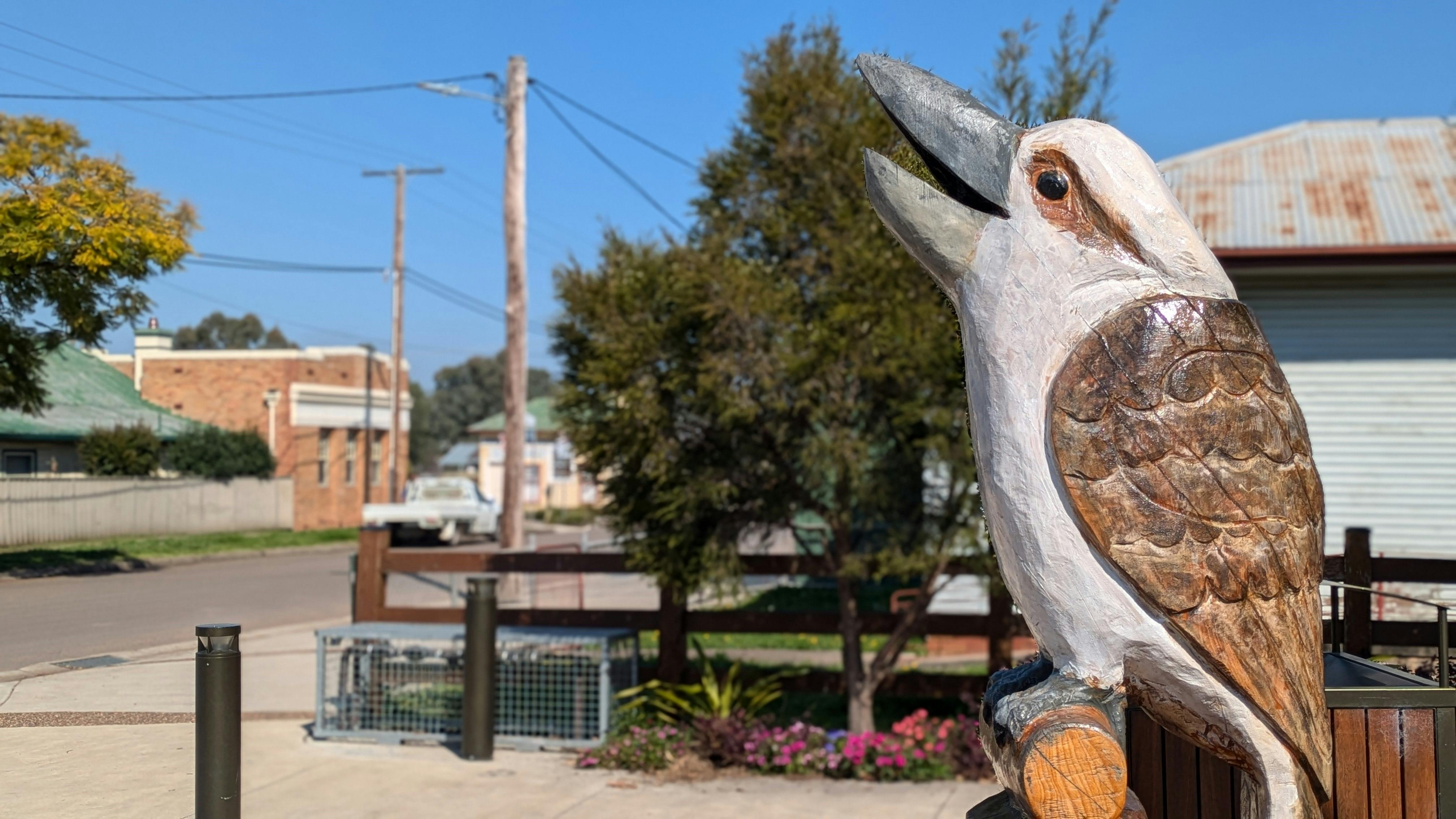 Kookaburra sculpture by Mark Ray