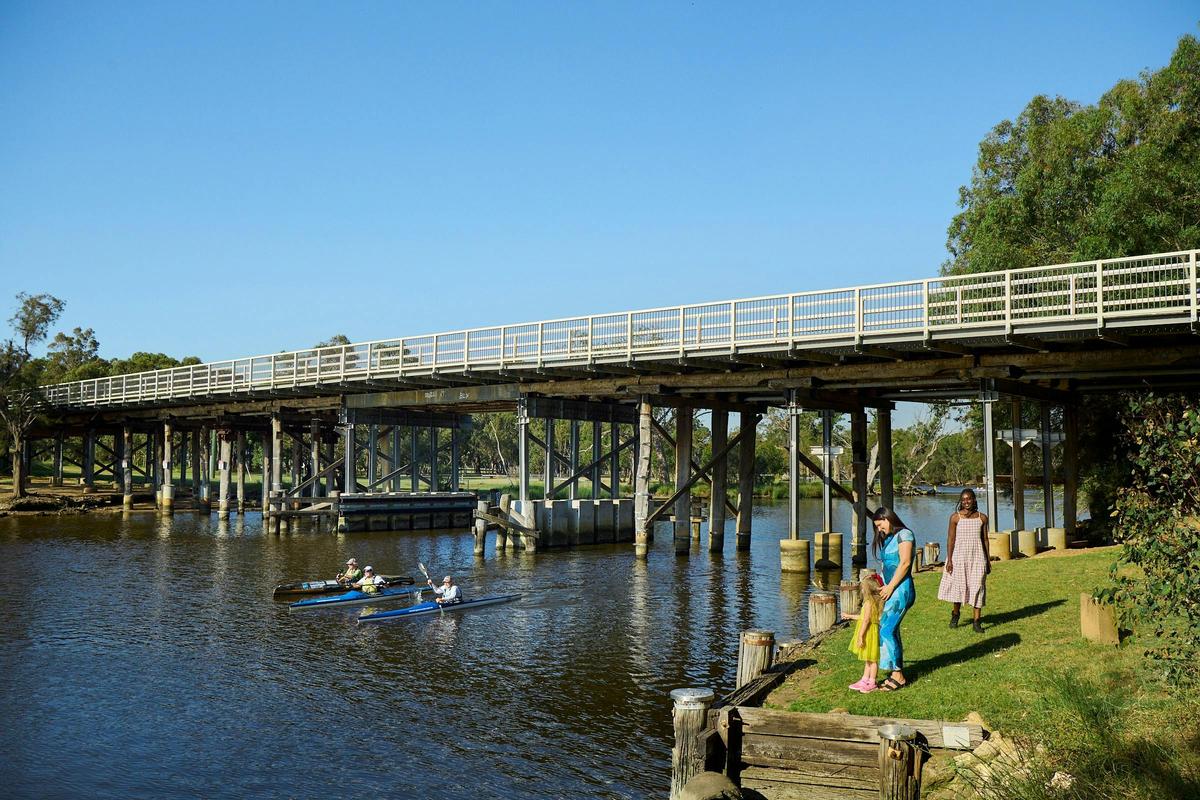 Barker's Bridge, The River Ramble Walk Trail