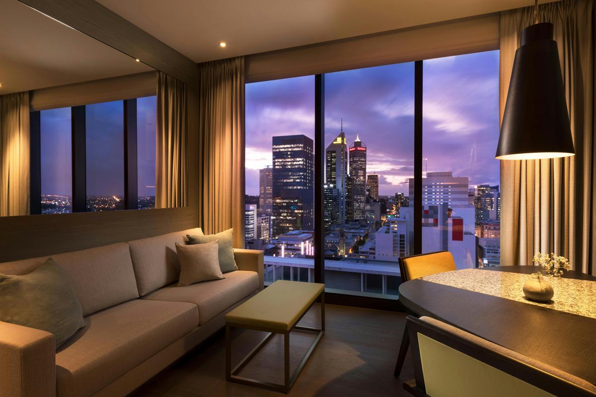 Club King Room View