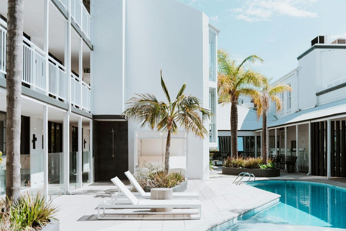 Poolside Tradewinds Hotel