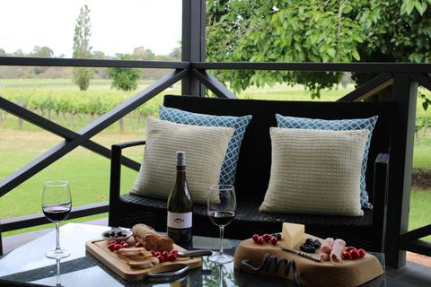 Upper Reach Winery Vineyard Spa Cottage