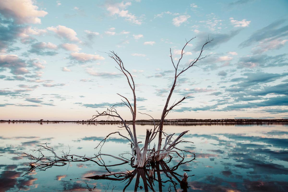 Yenyening Lakes