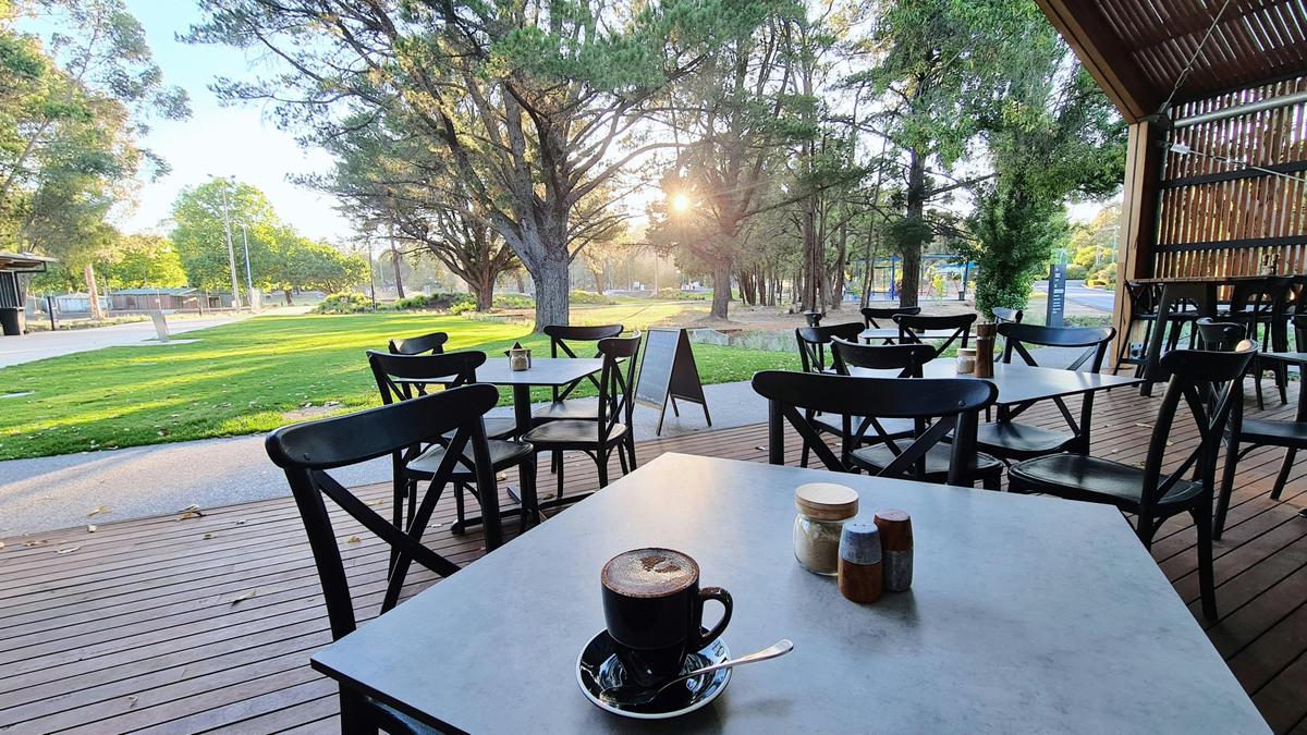 Alfresco Dining